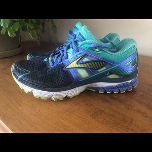 Brooks running sneakers